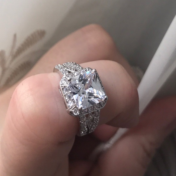 💍 - Picture 5 of 8